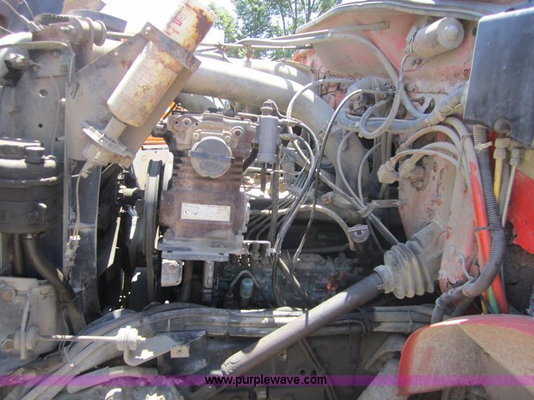 image for item A4753 1993 International 4900 dump truck