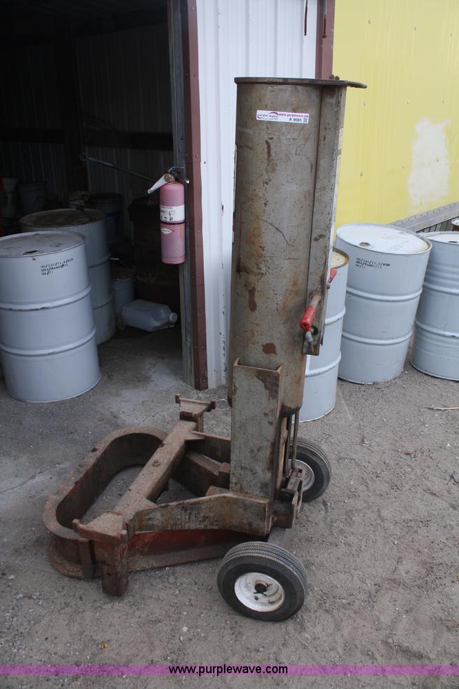 image for item A9085 Gray TNT550 pneumatic bumper jack