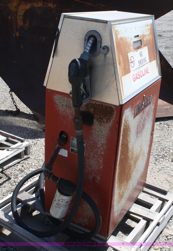 image for item A9092 Tokheim gas pump