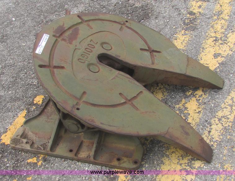 image for item A9342 Fifth wheel hitch