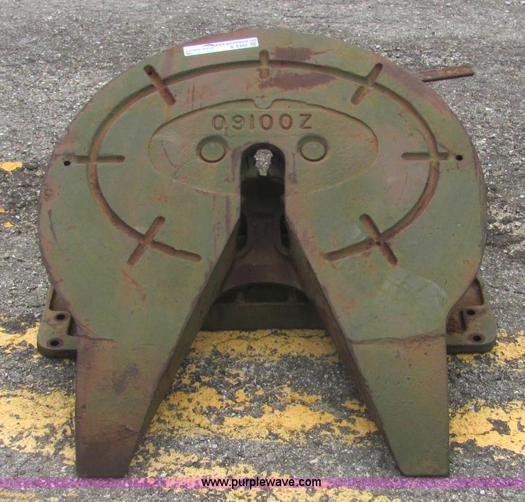 image for item A9342 Fifth wheel hitch