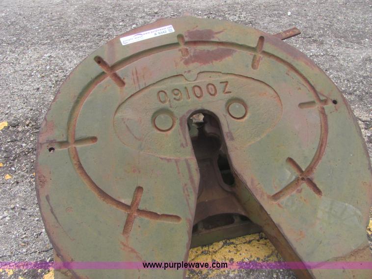 image for item A9342 Fifth wheel hitch