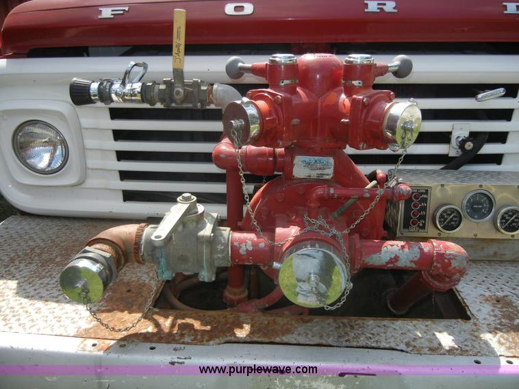 image for item A9776 1972 Ford 600 fire truck
