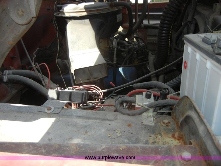 image for item A9776 1972 Ford 600 fire truck