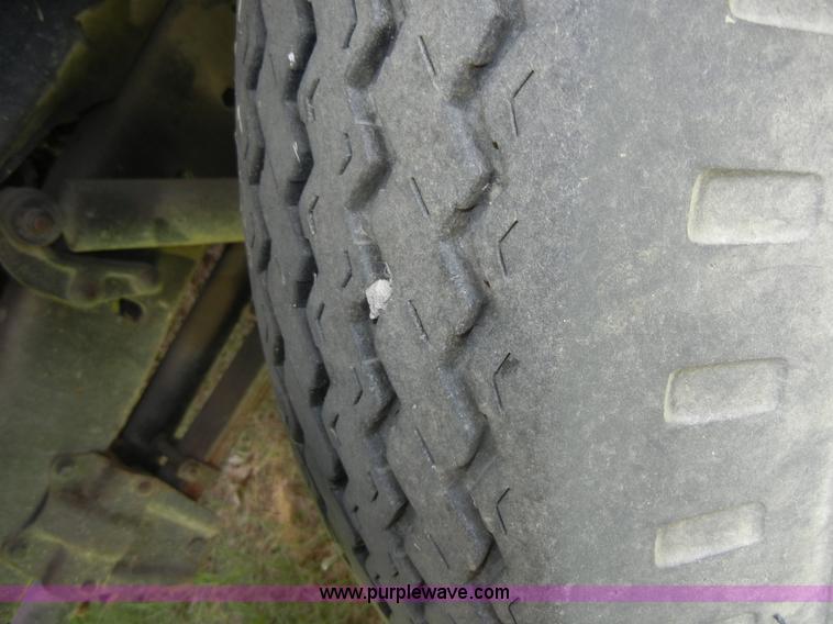 image for item A9776 1972 Ford 600 fire truck