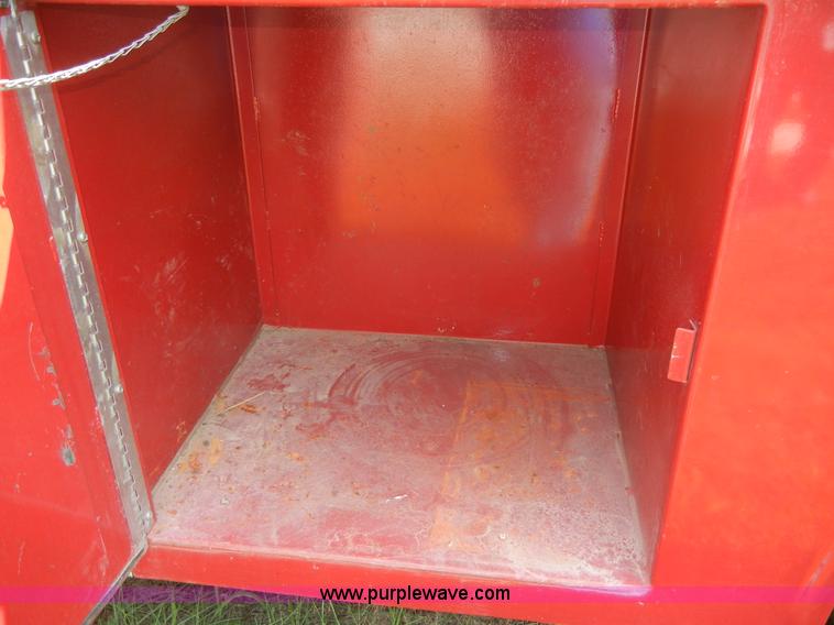 image for item A9776 1972 Ford 600 fire truck