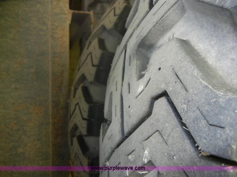 image for item A9776 1972 Ford 600 fire truck