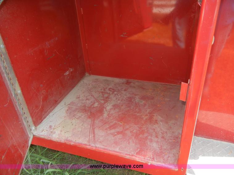 image for item A9776 1972 Ford 600 fire truck