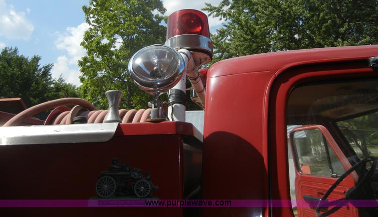 image for item A9776 1972 Ford 600 fire truck
