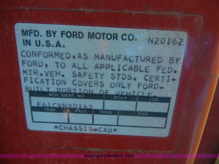 image for item A9776 1972 Ford 600 fire truck