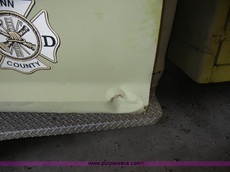 image for item A9777 1975 Ford F250 pickup truck