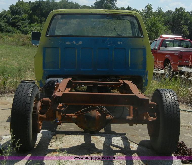 image for item A9778 1978 GMC Sierra Classic pickup truck cab and chassis