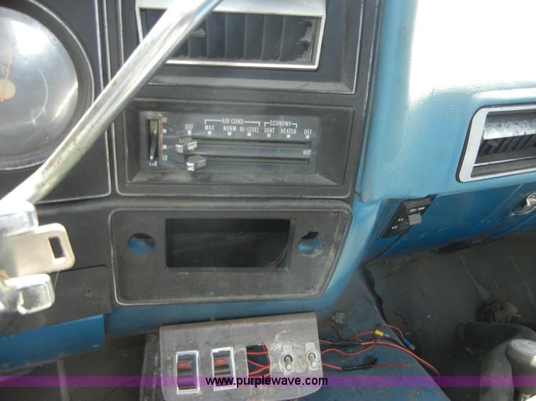 image for item A9778 1978 GMC Sierra Classic pickup truck cab and chassis