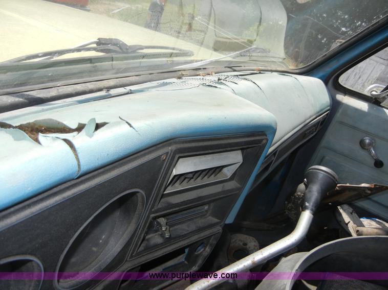 image for item A9778 1978 GMC Sierra Classic pickup truck cab and chassis