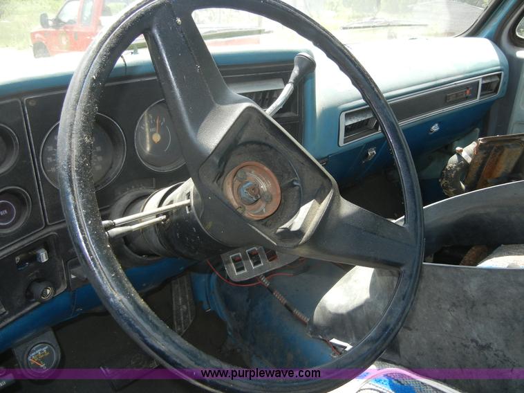 image for item A9778 1978 GMC Sierra Classic pickup truck cab and chassis