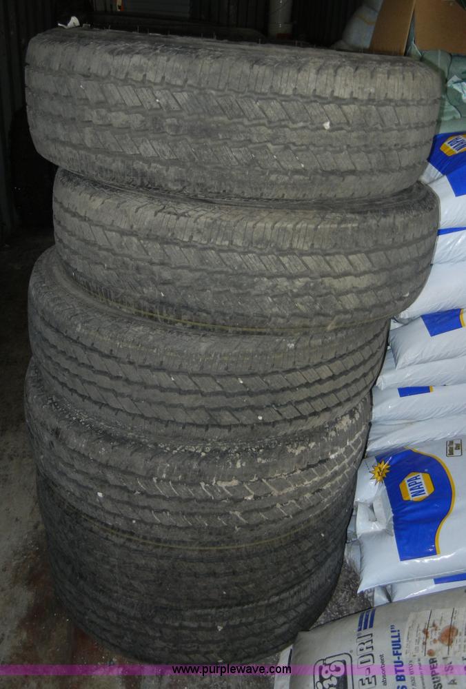 image for item A9785 (6) used LT245/75R17 Continental Contitrac tires