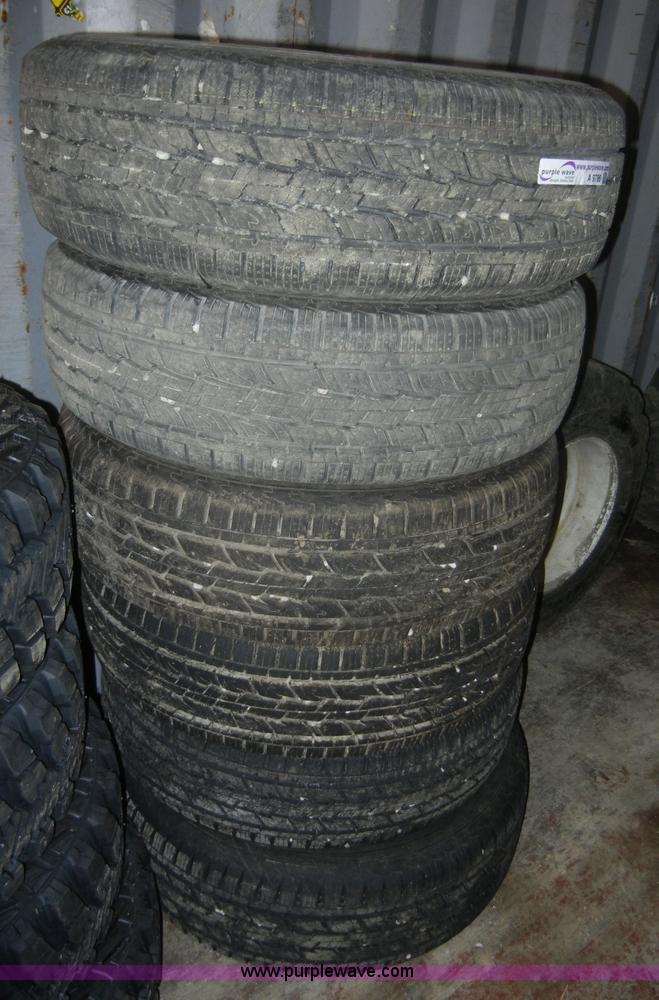 image for item A9786 (6) used LT245/75R17 General Grabber tires