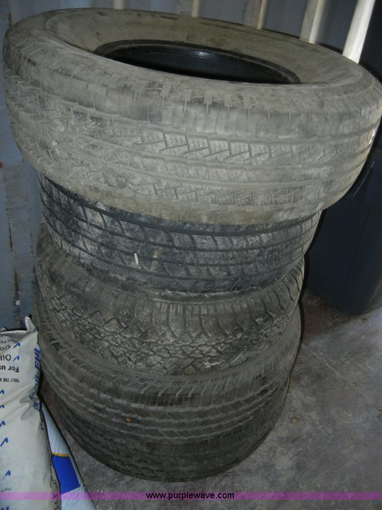 image for item A9787 (3) assorted used tires