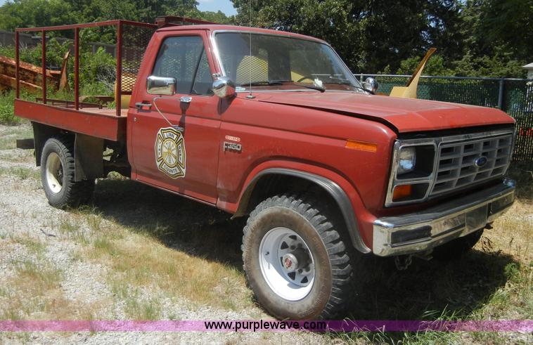 image for item A9788 1985 Ford F350 pickup truck