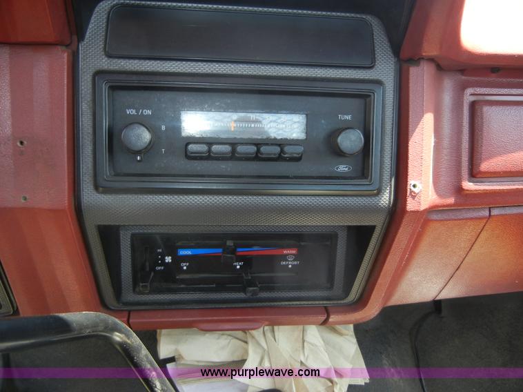 image for item A9788 1985 Ford F350 pickup truck