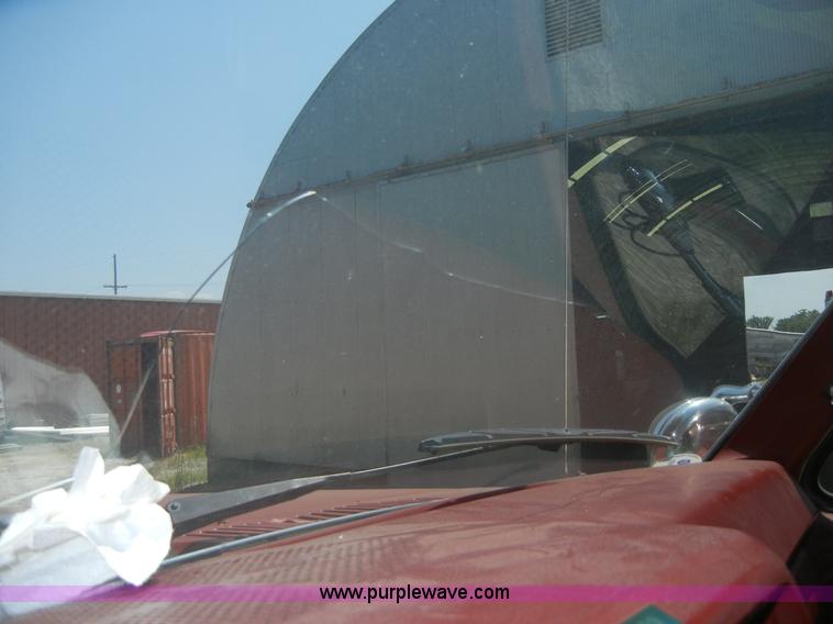 image for item A9788 1985 Ford F350 pickup truck