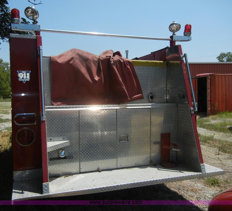 image for item A9789 1975 Ford 8000 fire truck