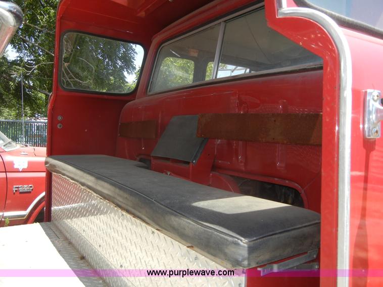 image for item A9789 1975 Ford 8000 fire truck