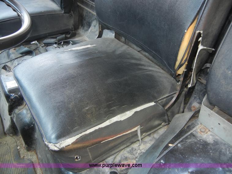 image for item A9789 1975 Ford 8000 fire truck