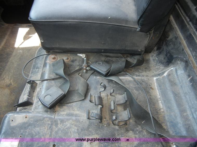 image for item A9789 1975 Ford 8000 fire truck