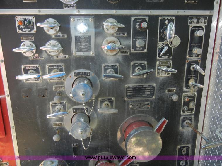 image for item A9789 1975 Ford 8000 fire truck