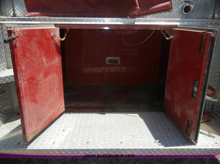 image for item A9789 1975 Ford 8000 fire truck