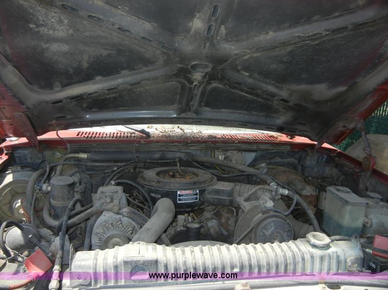 image for item A9790 1986 Ford F250 pickup truck