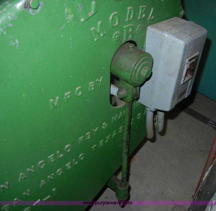 image for item A9794 Lown B 6' sheet metal roller