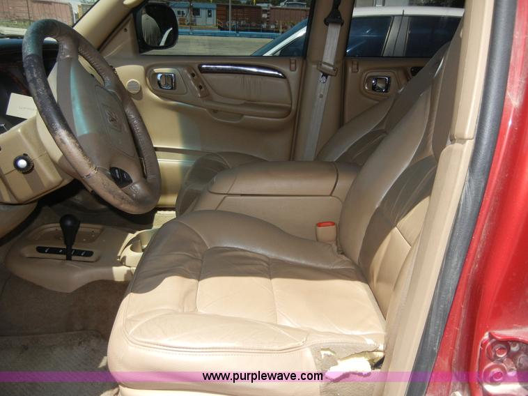 image for item A9944 2000 Dodge Durango SLT SUV