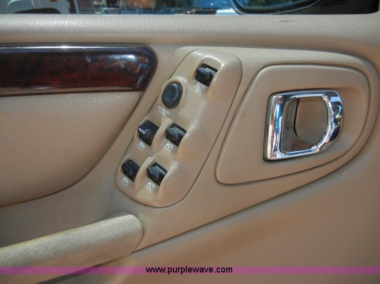 image for item A9944 2000 Dodge Durango SLT SUV