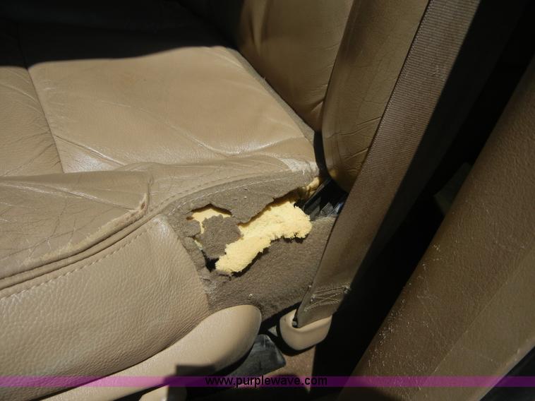 image for item A9944 2000 Dodge Durango SLT SUV