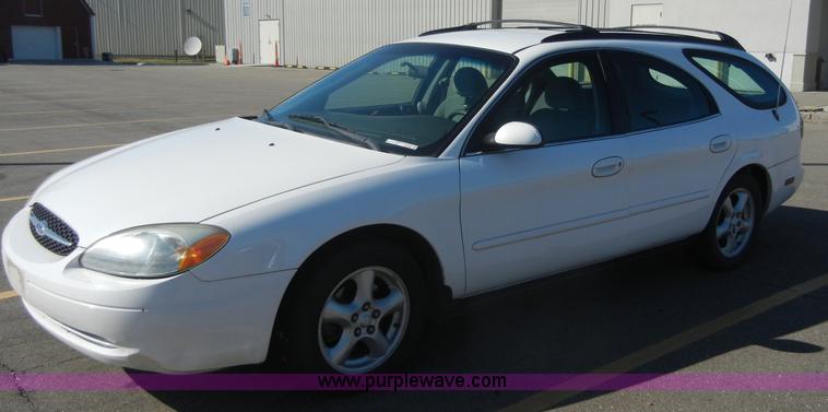 image for item A9945 2003 Ford Taurus SE