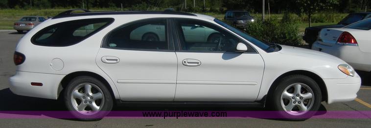 image for item A9945 2003 Ford Taurus SE
