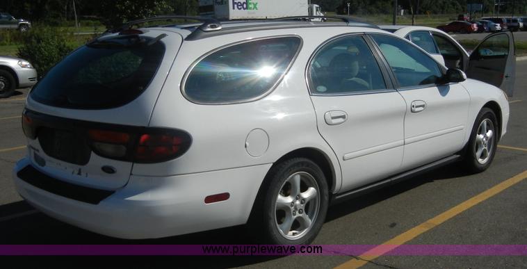 image for item A9945 2003 Ford Taurus SE