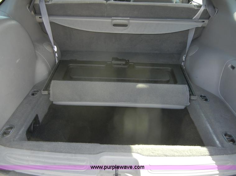 image for item A9945 2003 Ford Taurus SE