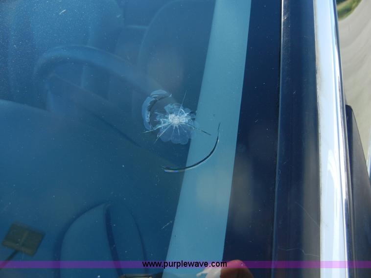 image for item A9945 2003 Ford Taurus SE