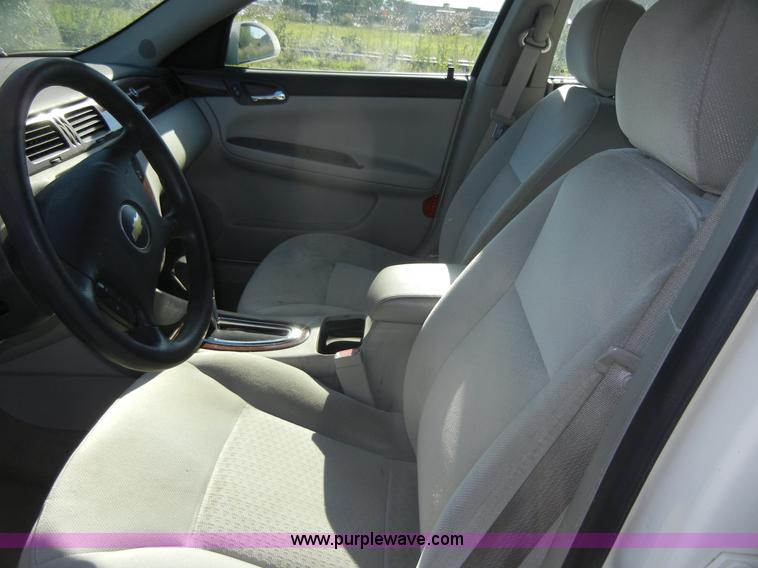 image for item A9947 2007 Chevrolet Impala LS