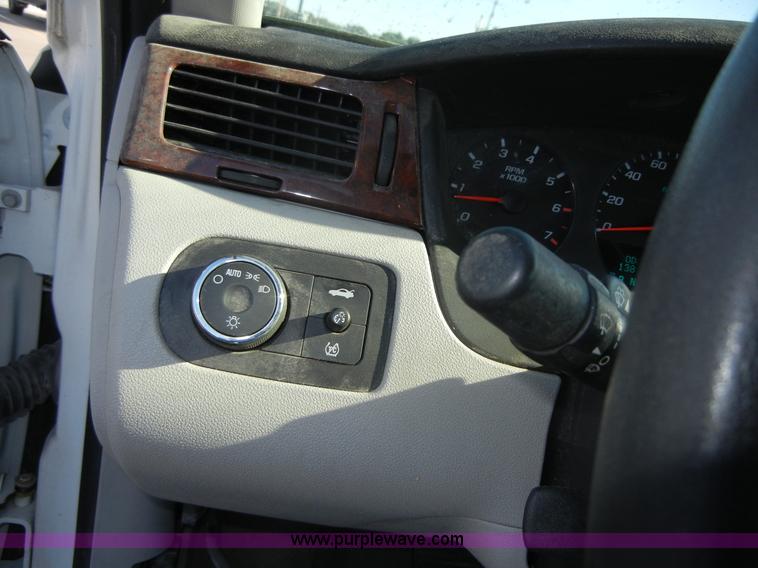 image for item A9947 2007 Chevrolet Impala LS