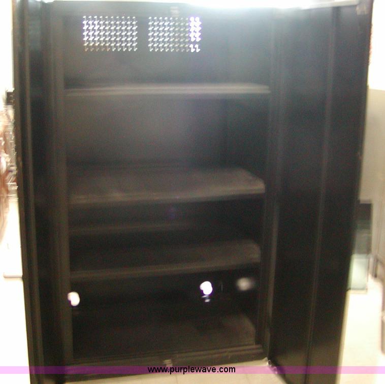 image for item A9959 Assorted office furniture