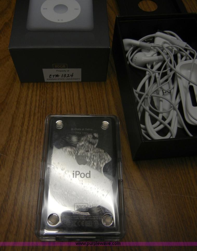 image for item A9962 (6) Apple 80 GB iPods