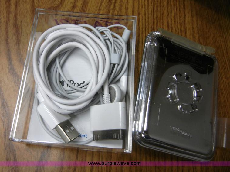 image for item A9965 (6) Apple 8 GB iPod nano