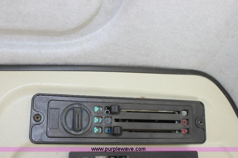 image for item B9789 2000 Zetor 6321 tractor