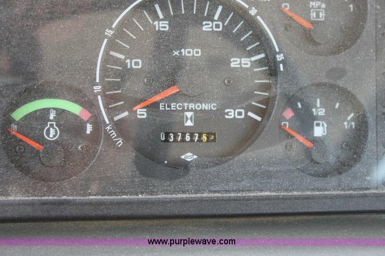 image for item B9789 2000 Zetor 6321 tractor