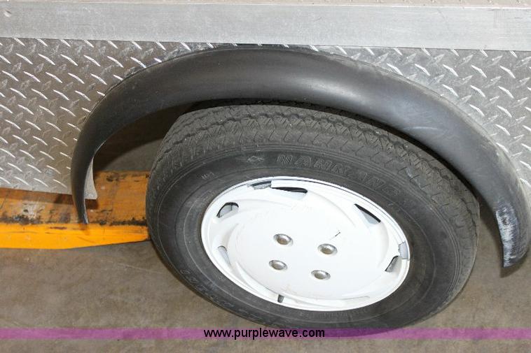 image for item B9792 2005 GEM 825 electric car