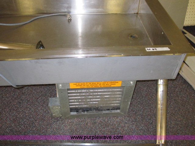 Small cold food Insert in Emporia , KS | Item A1060 sold | Purple Wave